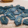 Runes in zakje